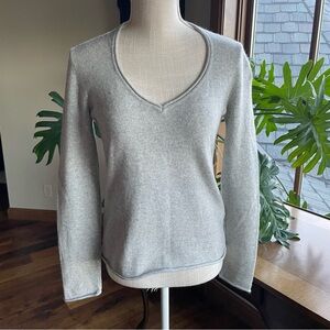 Investments Light Heather Gray Deep V-Neck Cashmere Sweater size S
